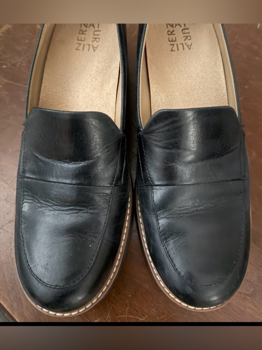 Naturalizer Black Leather Loafers for Women